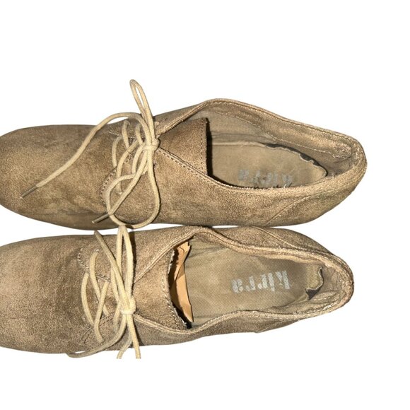 Kirra Faux Suede Vintage Lace Up Wedge in Beige Size 7 - Picture 7 of 9